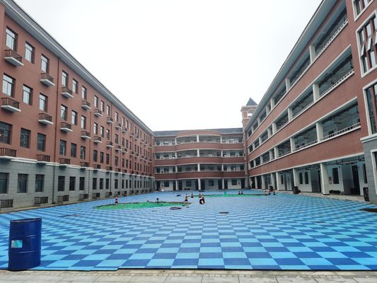 Pavimenti in gomma resistenti agli UV per la comunità / parco abitativo