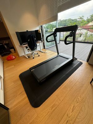 Certificato CE HOME GYM fabbrica produttrice di tappetini non tossici pesanti tappetini da ginnastica assorbenti del suono pavimenti fitness
