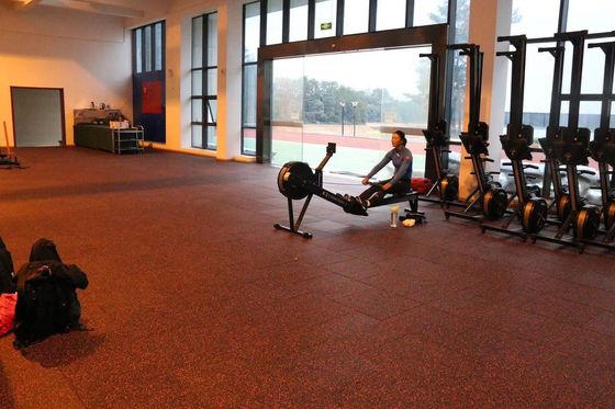 Produttori di tappetini di gomma di alta qualità all'ingrosso Fabbrica di tappetini non tossici pesanti per palestra tappetini per palestra assorbenti del suono pavimenti per fitness commerciali