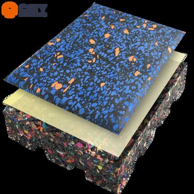 Piastrelle in gomma premium ad alte prestazioni con macchie colorate per pavimentazioni di palestre e spazi fitness commerciali